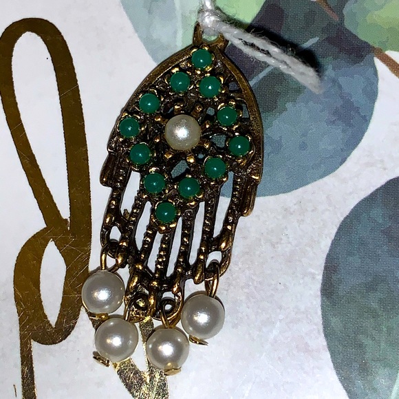 ๐งฟ2/$15๐งฟ Sarah Coventry Jade & Pearl Dreamcatcher Charm - Picture 5 of 13